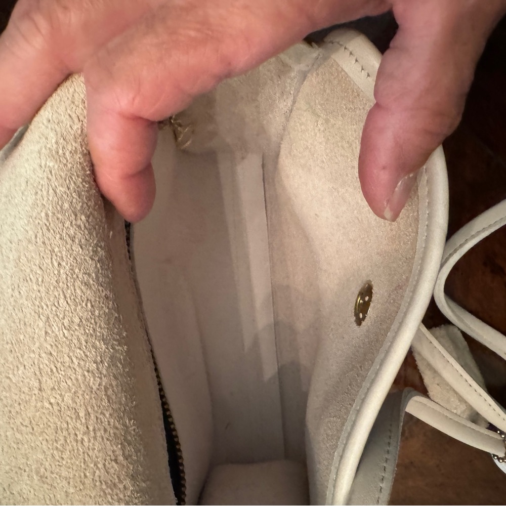 Vintage White Leather Cross Body 0036 231